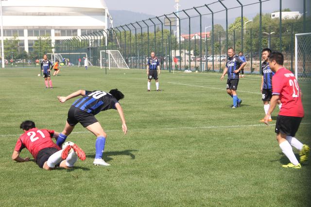 怀特25分阿德巴约23分 绿军大胜热火4-1晋级