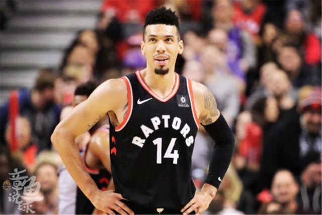 法尔14分14板7帽布莱克尼30分 肯帝亚不敌新疆